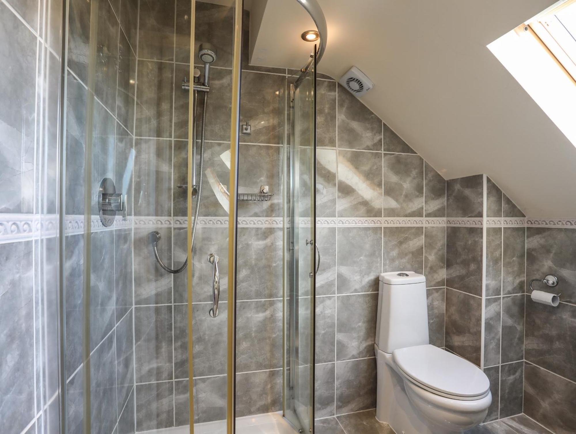 Cosy Barn Villa Dwyran Exterior photo